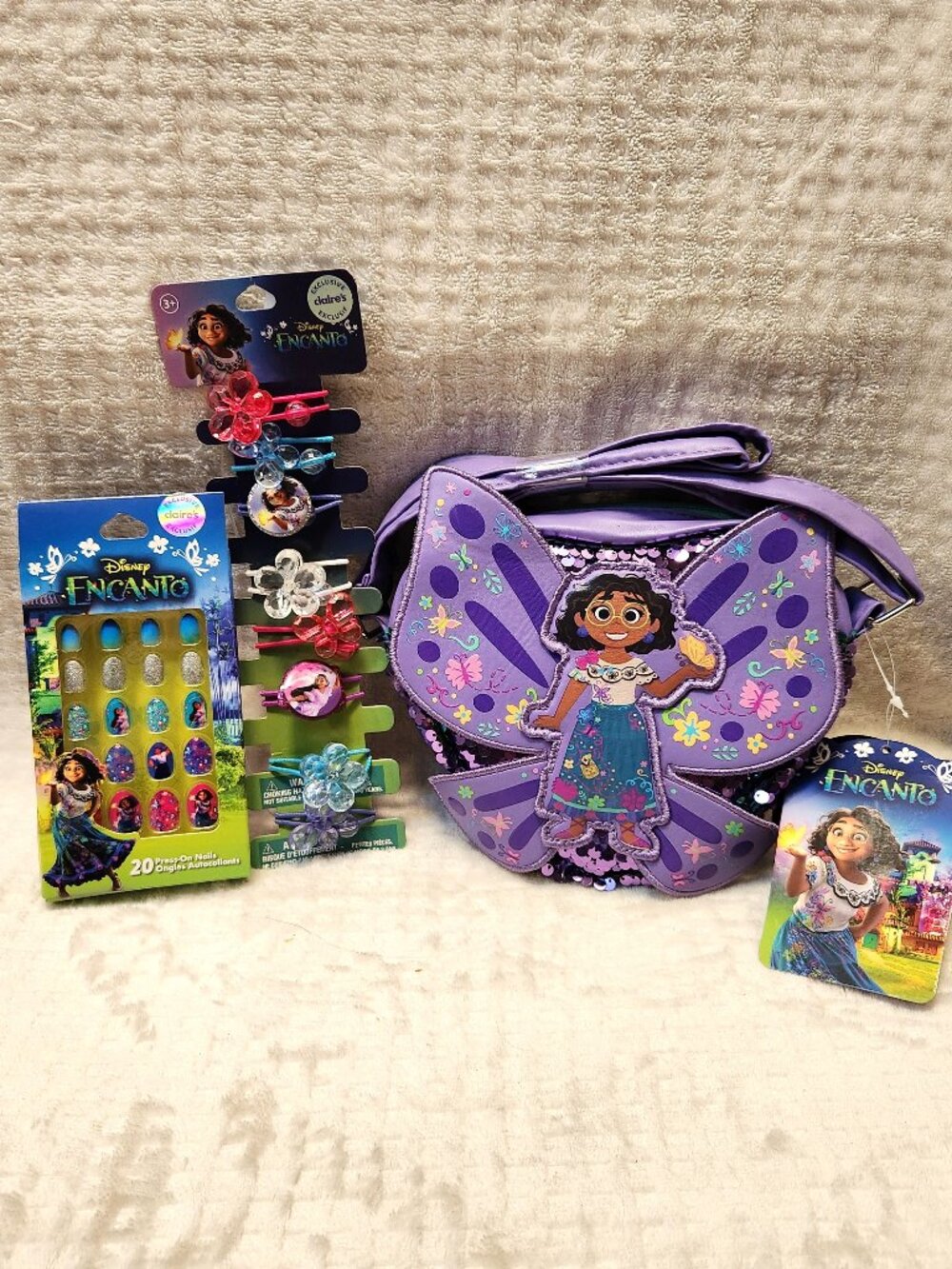 CLAIRE'S - DISNEY ENCANTO Gift Set - Purse, Press-On Nails, Hair Ties - NEW NWT